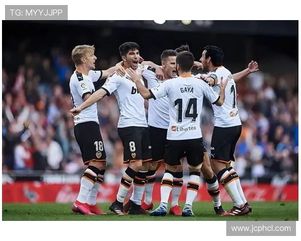 近期德甲降级热门球队名单及保级形势